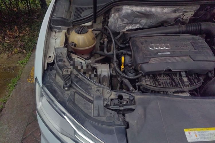 Used Audi Q3 2016 35 TFSI Style Edition Engine Bay Right