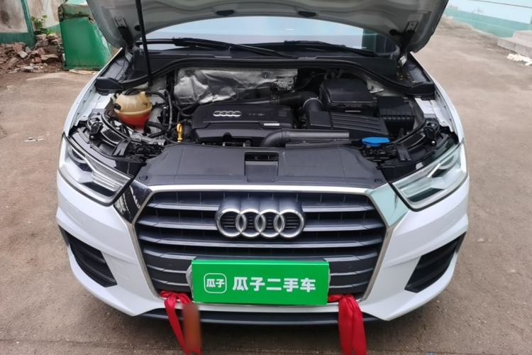 Used Audi Q3 2016 35 TFSI Fashion Model Engine Bay
