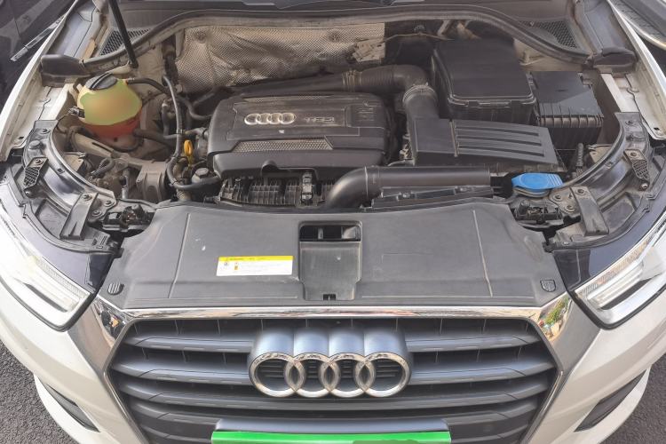 Used Audi Q3 2016 35 TFSI Fashion Model Engine Bay