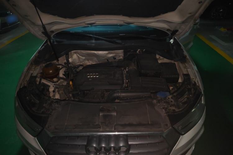 Used Audi Q3 2016 35 TFSI Style Edition Engine Bay
