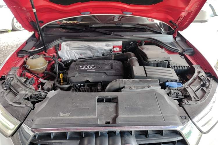 Used Audi Q3 2016 35 TFSI Fashion Model Engine Bay