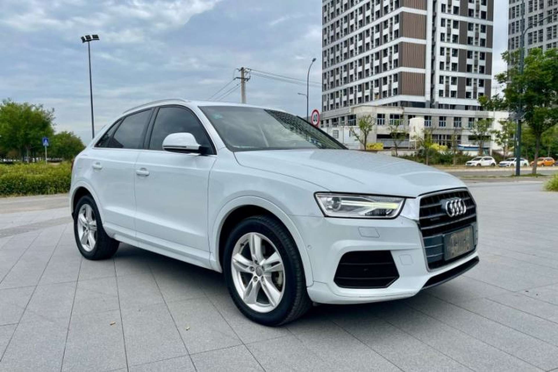 Used Audi Q3 2016 35 TFSI quattro all-wheel-drive style model Exterior 2