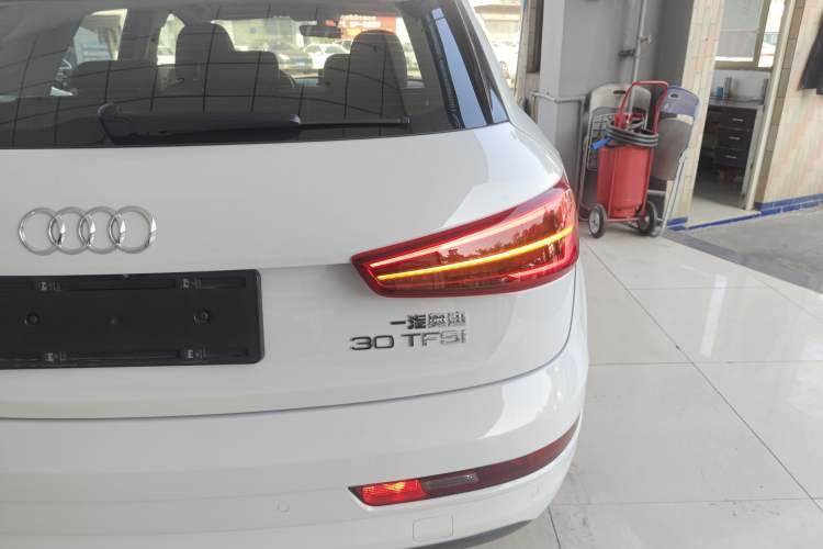 Used Audi Q3 2016 30 TFSI Fashion Model Exterior 3