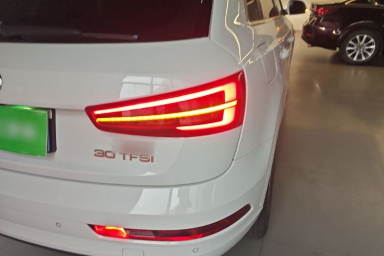 Used Audi Q3 2016 30 TFSI Fashion Model Exterior 3