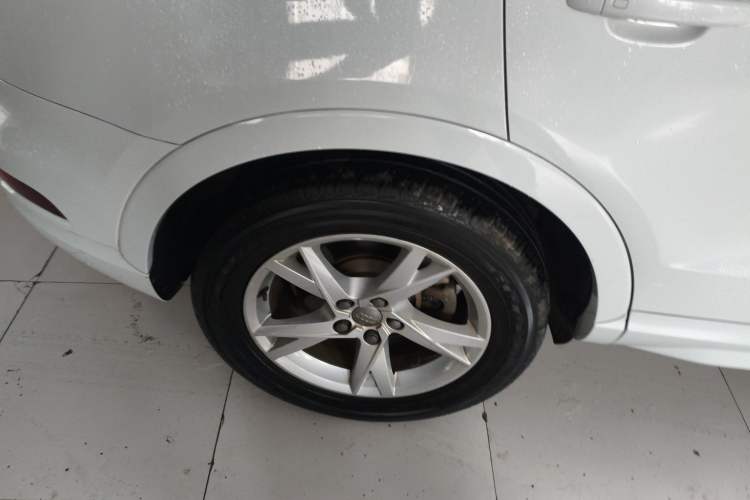 Used Audi Q3 2016 35 TFSI Fashion Model Exterior 3