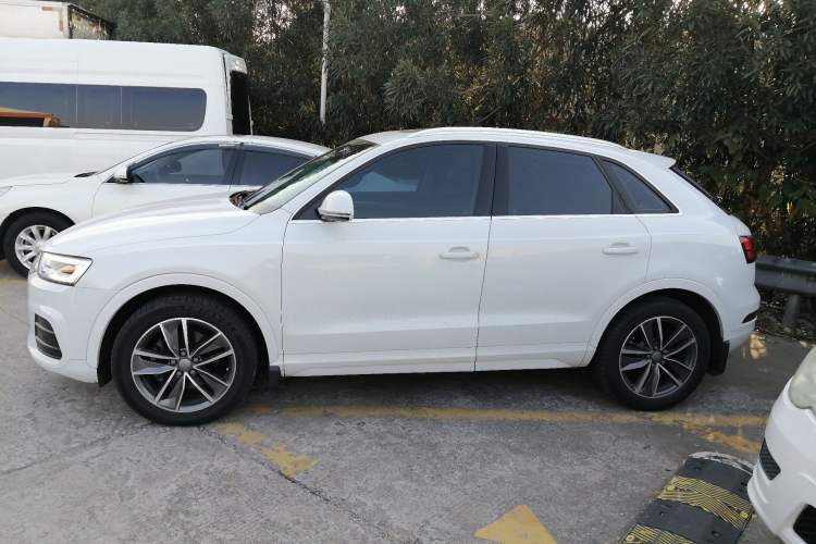 Used Audi Q3 2016 40 TFSI quattro all-wheel drive style model Exterior 3