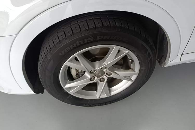 Used Audi Q3 2016 30 TFSI Fashion Model Exterior 4