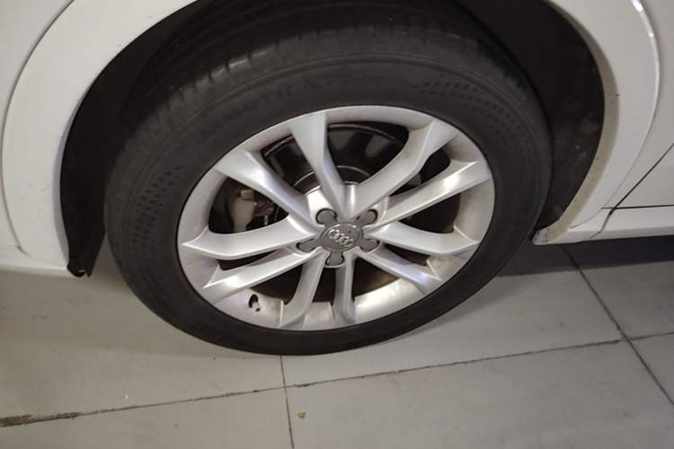 Used Audi Q3 2016 30 TFSI Collector's Edition Intelligent Model Exterior 4