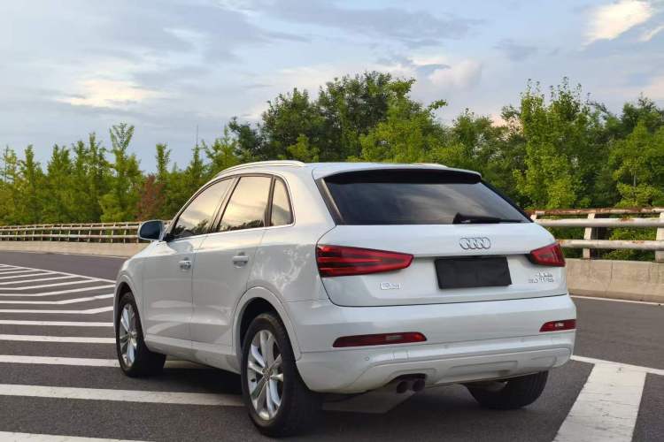 Used Audi Q3 2016 30 TFSI Collector's Edition Comfort Model Exterior 4