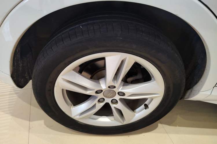 Used Audi Q3 2016 30 TFSI Fashion Model Exterior 5