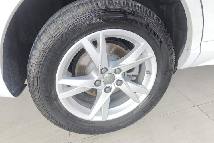 Used Audi Q3 2016 30 TFSI Fashion Model Exterior 5