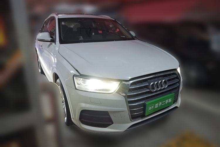 Used Audi Q3 2016 30 TFSI Fashion Model Front Right 45 Deg
