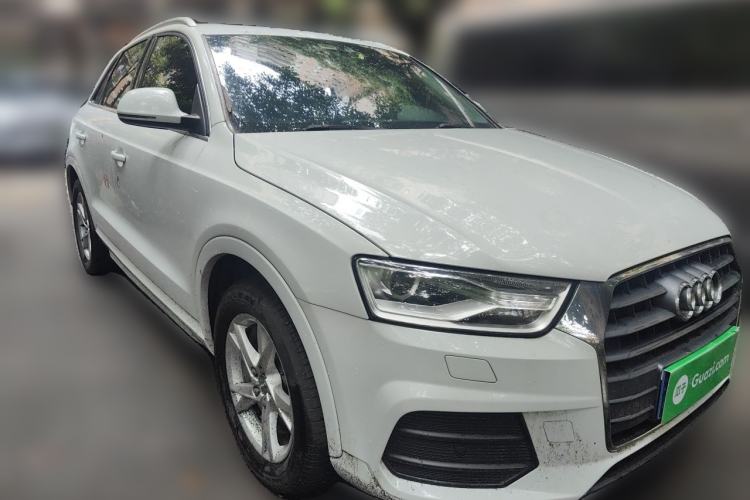 Used Audi Q3 2016 30 TFSI Fashion Model Front Right 45 Deg