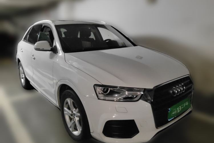 Used Audi Q3 2016 35 TFSI Fashion Model Front Right 45 Deg