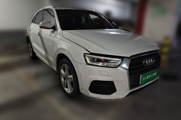 Used Audi Q3 2016 30 TFSI Fashion Model Front Right 45 Deg