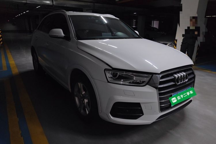 Used Audi Q3 2016 35 TFSI Fashion Model Front Right 45 Deg