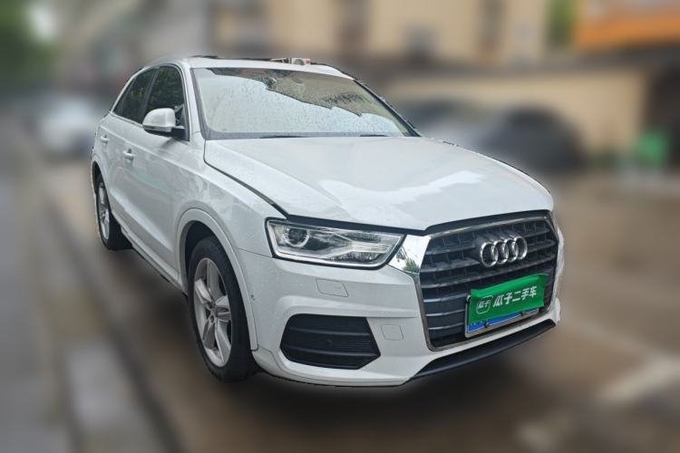 Used Audi Q3 2016 30 TFSI Fashion Model Front Right 45 Deg