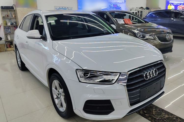 Used Audi Q3 2016 30 TFSI Fashion Model Front Right 45 Deg