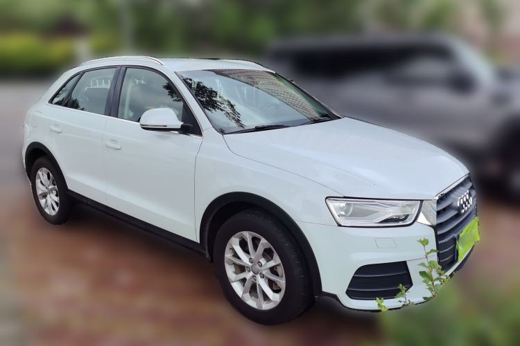 Used Audi Q3 2016 30 TFSI Standard Model Front Right 45 Deg