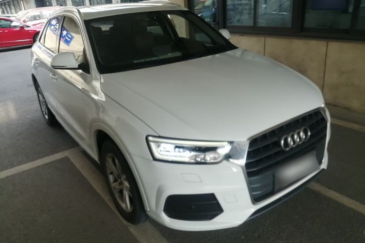 Used Audi Q3 2016 30 TFSI Fashion Model Front Right 45 Deg