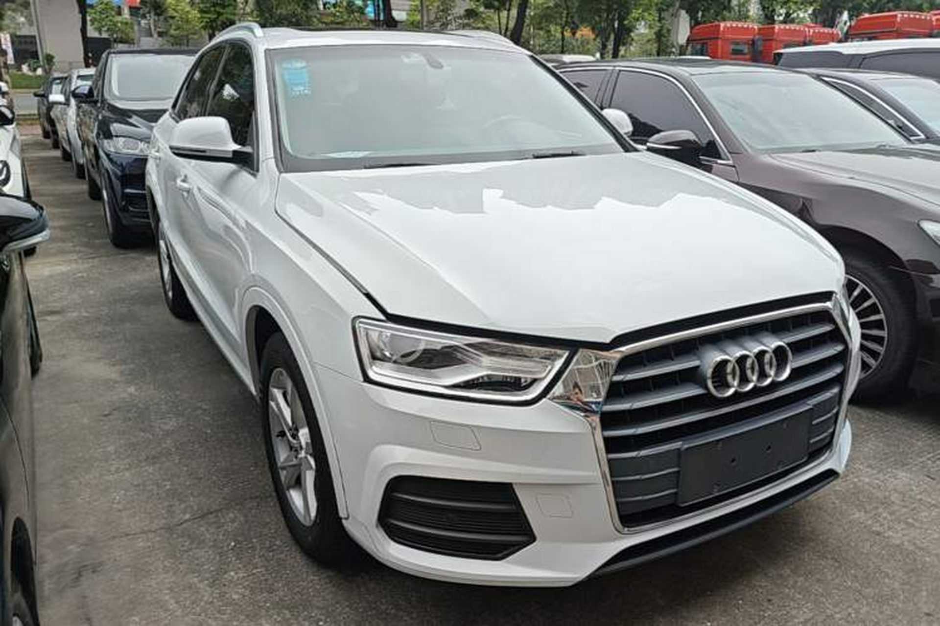 Used Audi Q3 2016 30 TFSI Fashion Model Front Right 45 Deg