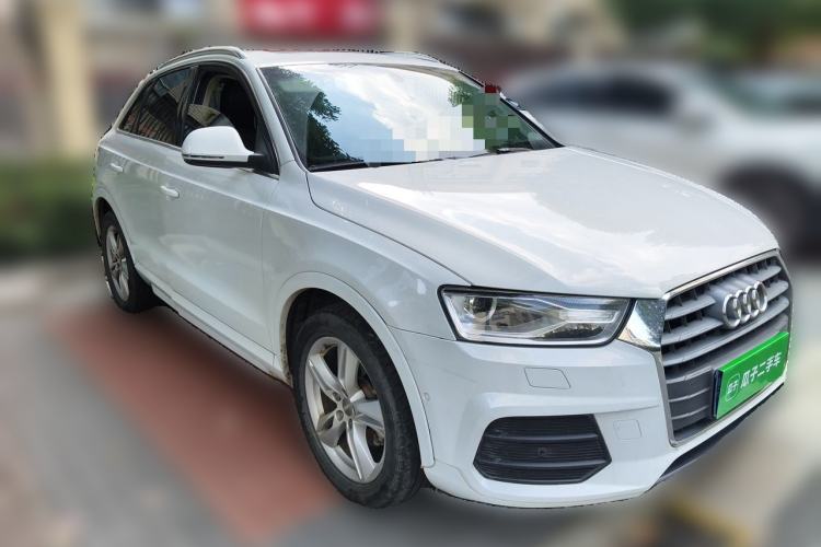 Used Audi Q3 2016 30 TFSI Fashion Model Front Right 45 Deg