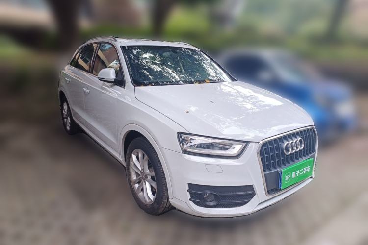 Used Audi Q3 2016 30 TFSI Collector's Edition Comfort Model Front Right 45 Deg