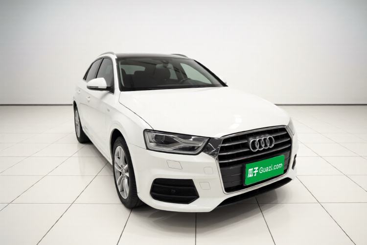 Used Audi Q3 2016 30 TFSI Fashion Model Front Right 45 Deg