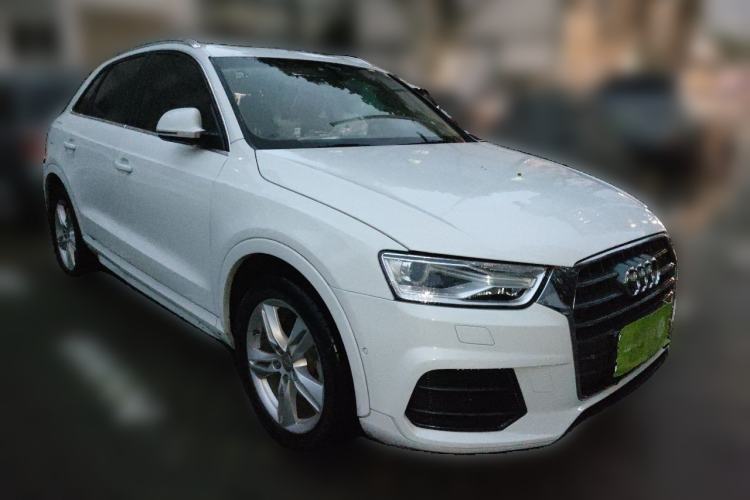 Used Audi Q3 2016 30 TFSI Fashion Model Front Right 45 Deg