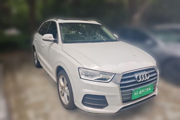 Used Audi Q3 2016 30 TFSI Fashion Model Front Right 45 Deg