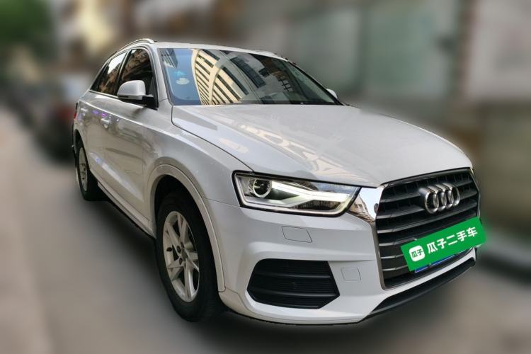 Used Audi Q3 2016 30 TFSI Fashion Model Front Right 45 Deg