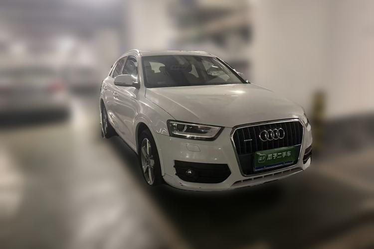 Used Audi Q3 2016 35 TFSI Collection Edition quattro Enjoyment Model Front Right 45 Deg