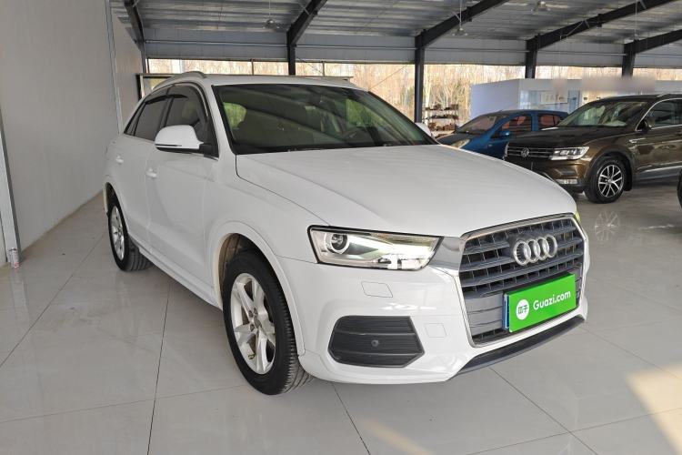 Used Audi Q3 2016 30 TFSI Fashion Model Front Right 45 Deg