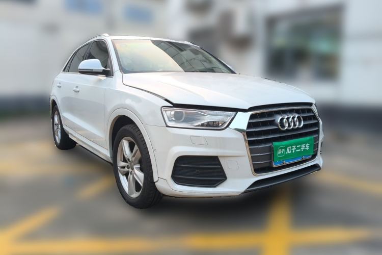 Used Audi Q3 2016 30 TFSI Fashion Model Front Right 45 Deg