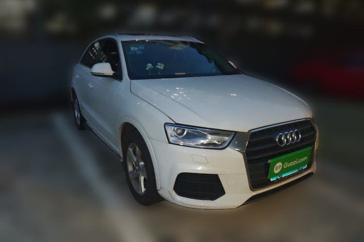 Used Audi Q3 2016 30 TFSI Fashion Model Front Right 45 Deg