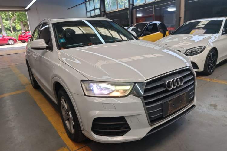 Used Audi Q3 2016 30 TFSI Fashion Model Front Right 45 Deg