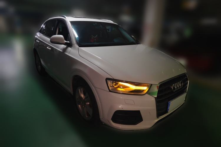Used Audi Q3 2016 35 TFSI Style Edition Front Right 45 Deg