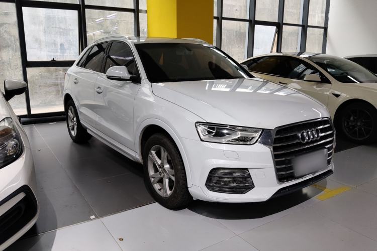 Used Audi Q3 2016 30 TFSI Fashion Model Front Right 45 Deg