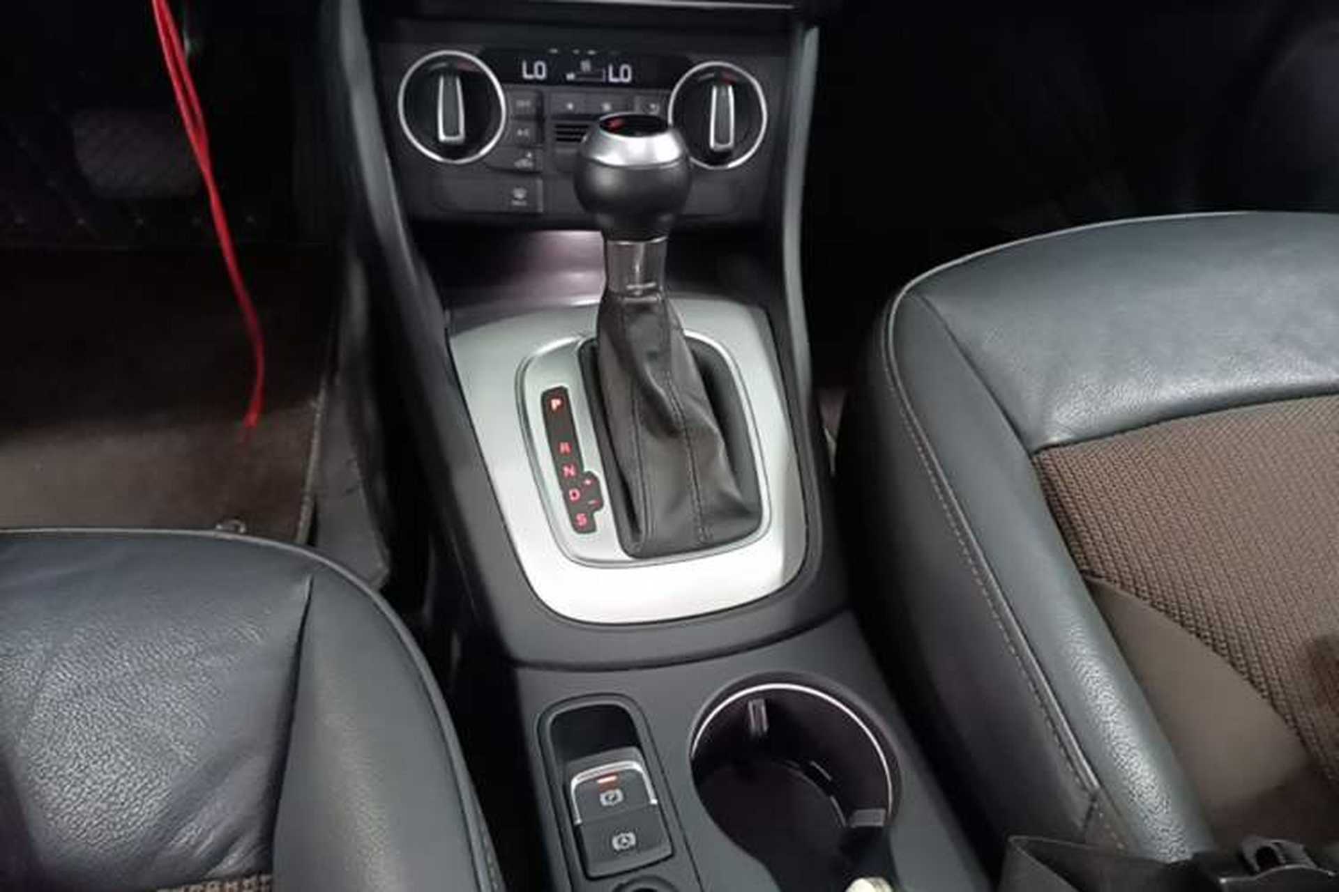 Used Audi Q3 2016 30 TFSI Fashion Model Gear Lever