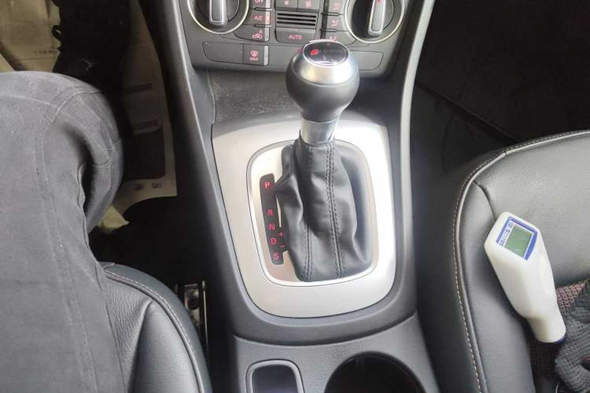 Used Audi Q3 2016 30 TFSI Fashion Model Gear Lever