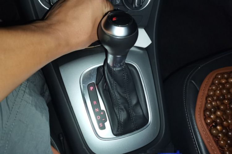 Used Audi Q3 2016 35 TFSI Fashion Model Gear Lever