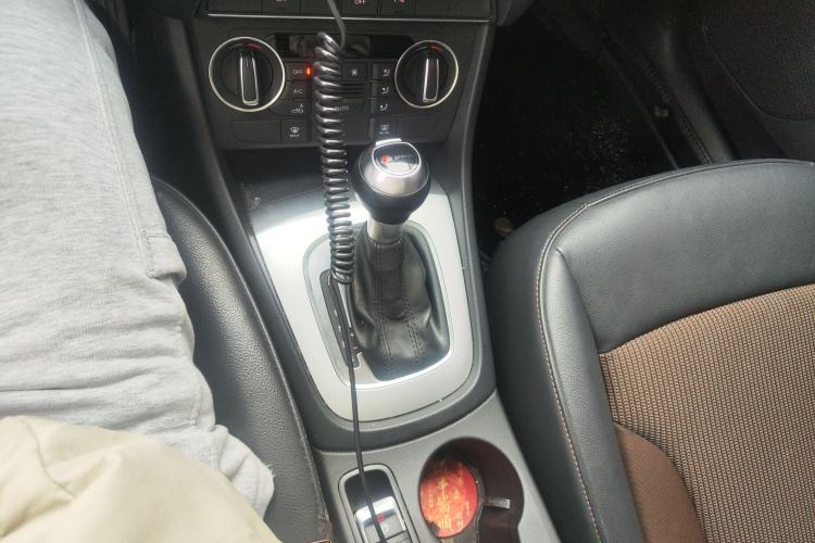 Used Audi Q3 2016 30 TFSI Fashion Model Gear Lever