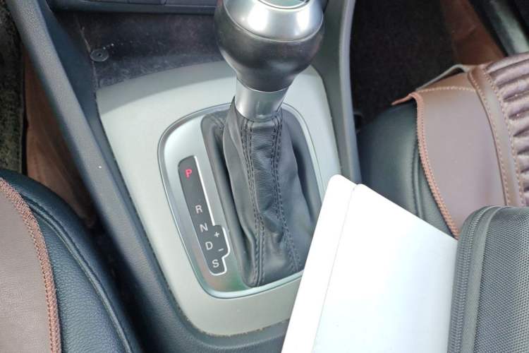 Used Audi Q3 2016 30 TFSI Collector's Edition Intelligent Model Gear Lever