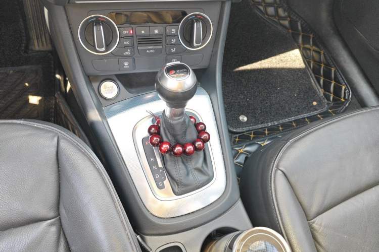 Used Audi Q3 2016 30 TFSI Fashion Model Gear Lever