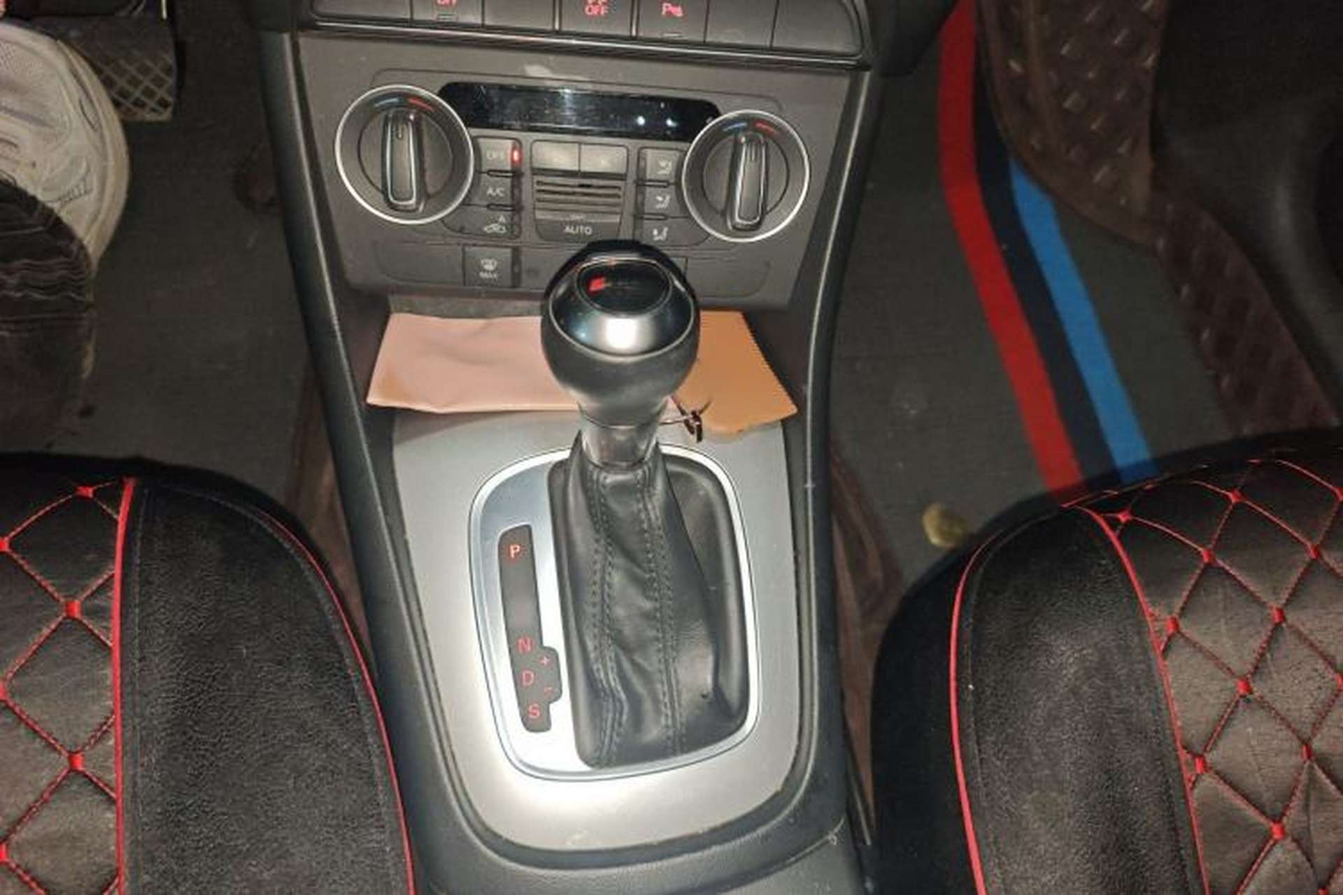 Used Audi Q3 2016 35 TFSI Fashion Model Gear Lever