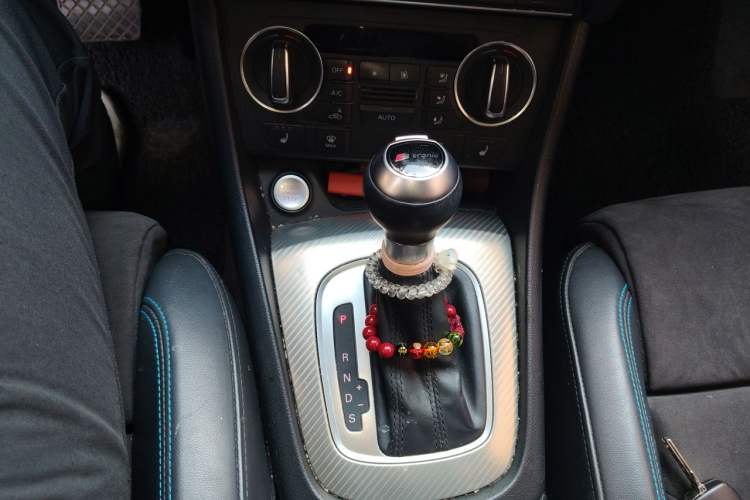 Used Audi Q3 2016 40 TFSI quattro all-wheel drive style model Gear Lever