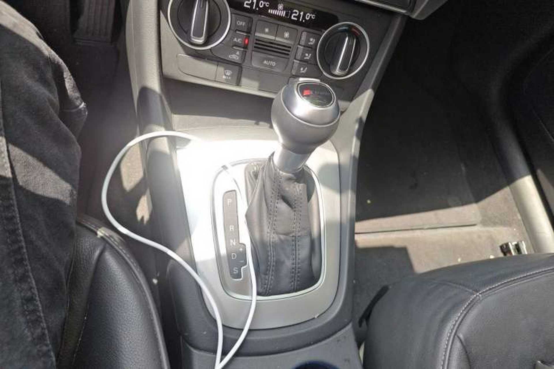 Used Audi Q3 2016 30 TFSI Fashion Model Gear Lever