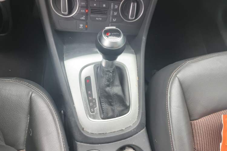 Used Audi Q3 2016 30 TFSI Fashion Model Gear Lever