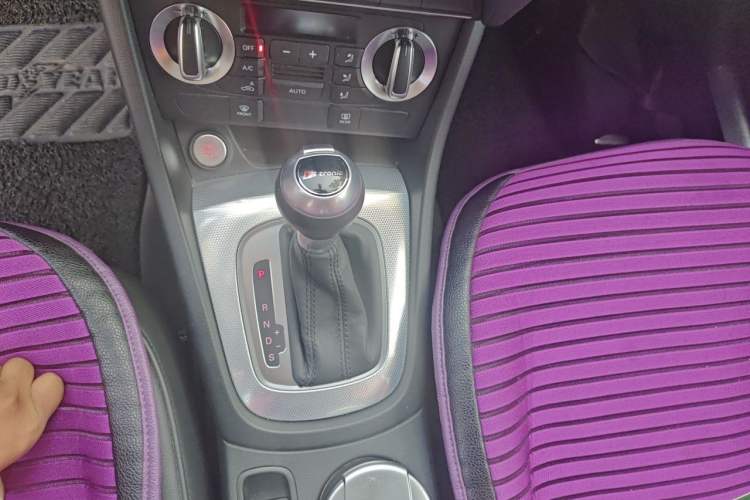 Used Audi Q3 2016 30 TFSI Collector's Edition Comfort Model Gear Lever