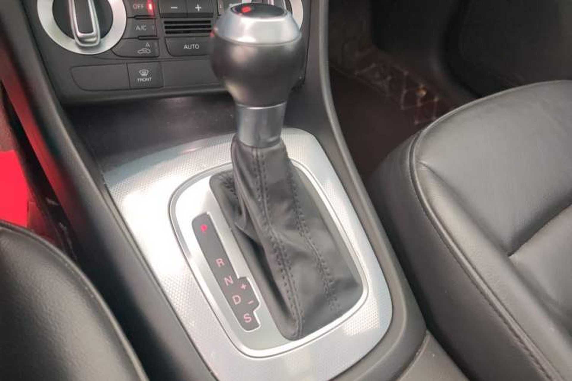Used Audi Q3 2016 30 TFSI Collector's Edition Comfort Model Gear Lever